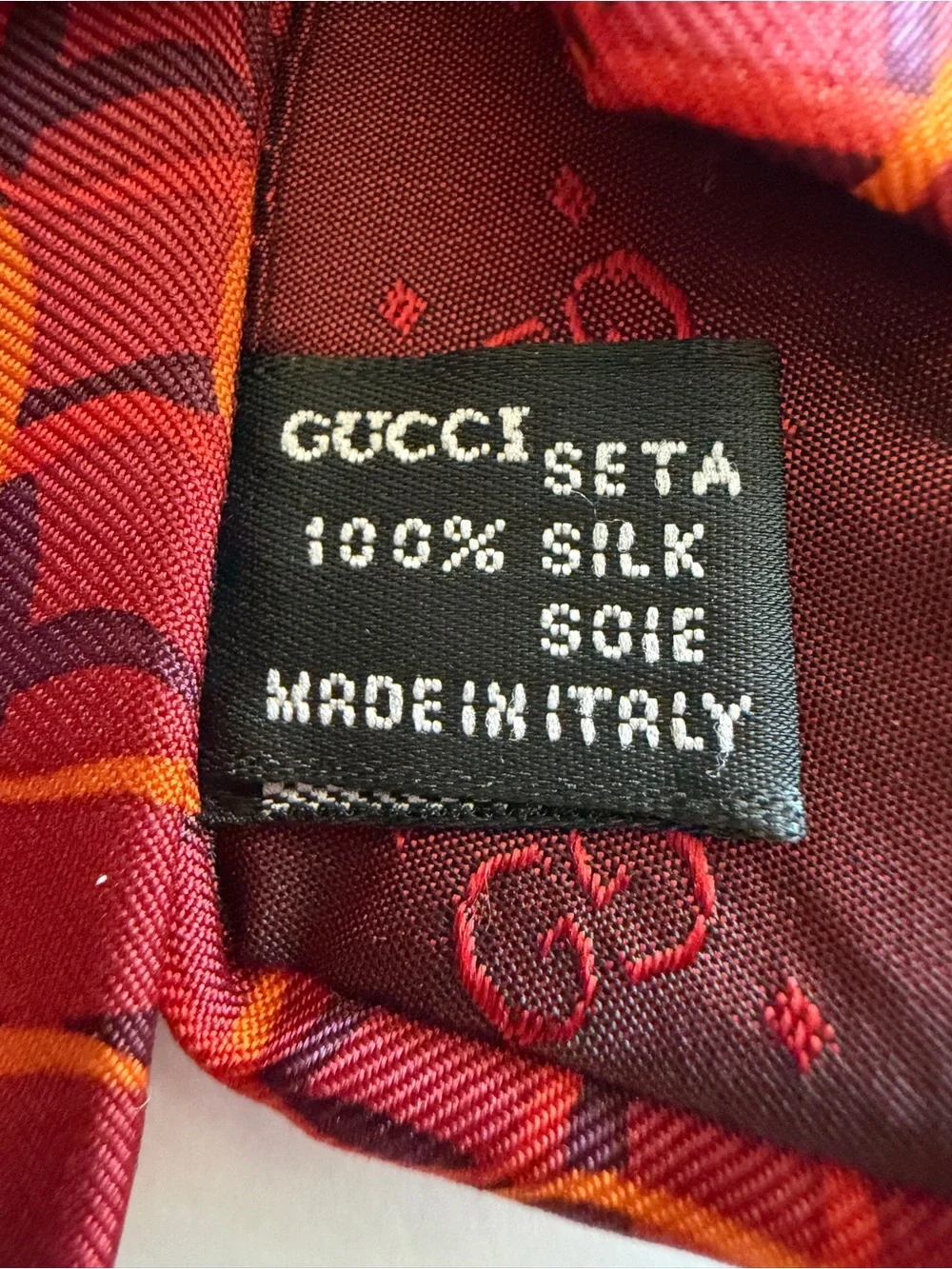 Gucci 100% silk tie